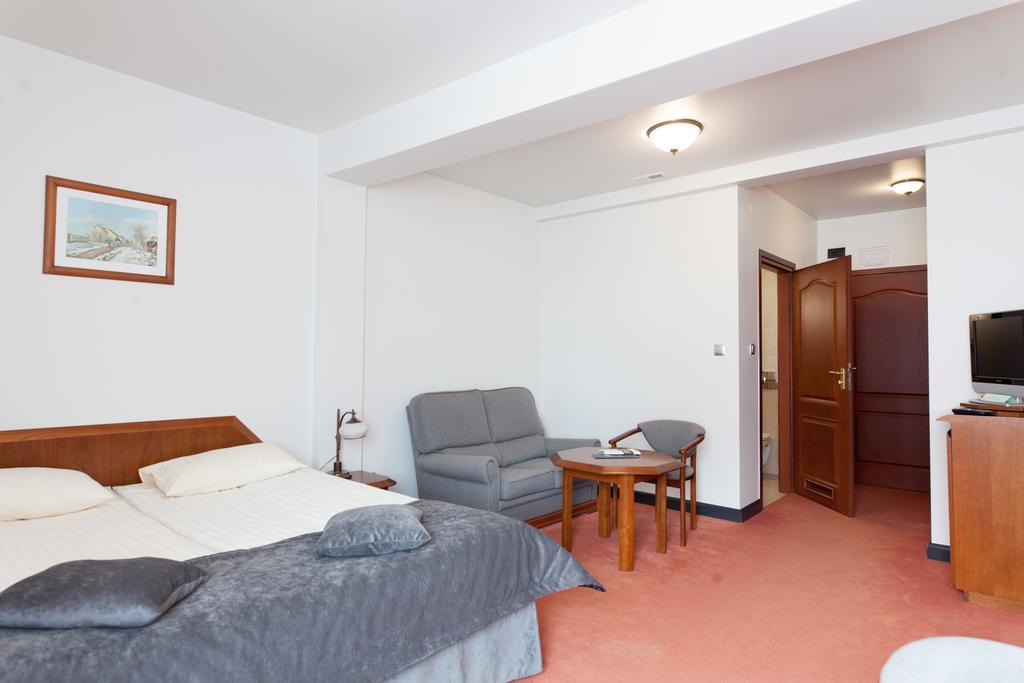 Apartamento Piwnica Rycerska Kety Exterior foto